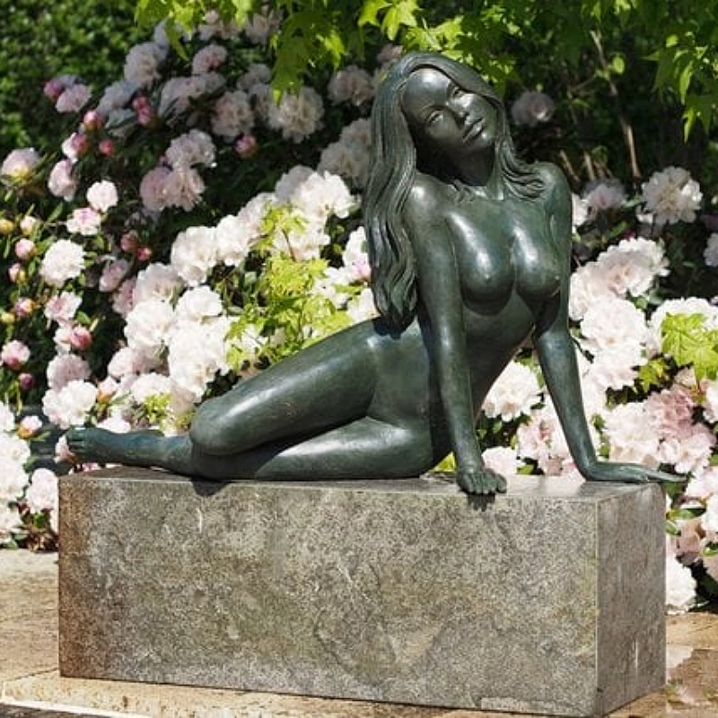 Life Size Beautiful Sexy Bronze Seated Reclining Nude Woman Sculpture