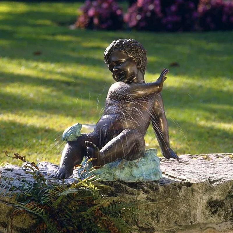 Custom Garden Decoration Life Size Manneken Pis Bronze Boy Statue Peeing Fountain