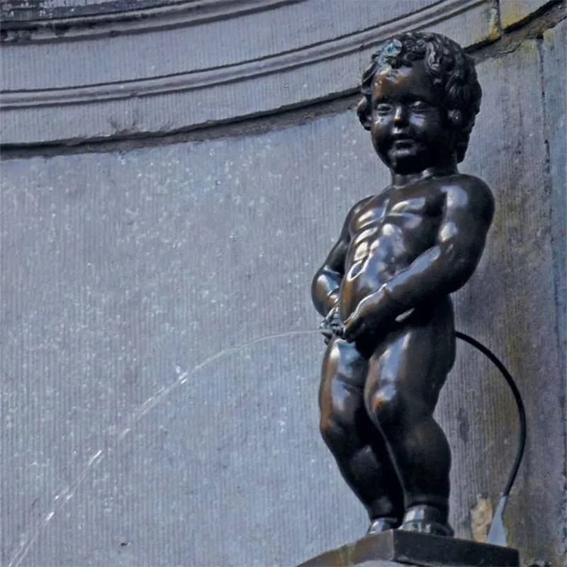 Bronze Boy Statue Peeing Fountain Compamy