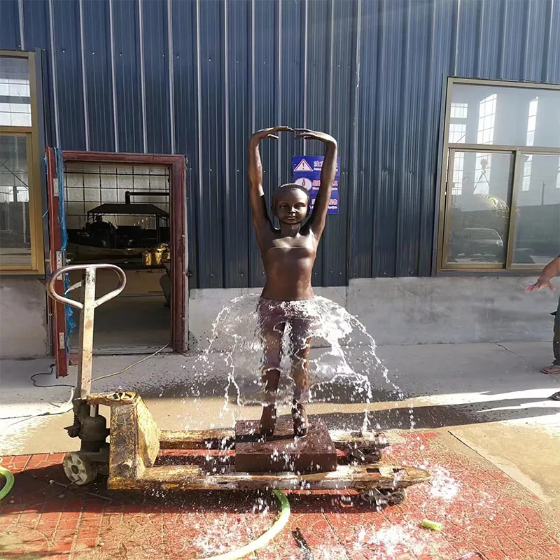 Bronze Children Sculpture Fountain Supplier